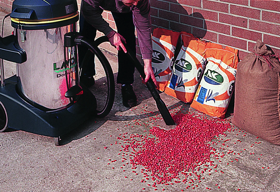 Domus IF - profesionální mokro/suchý vysavač